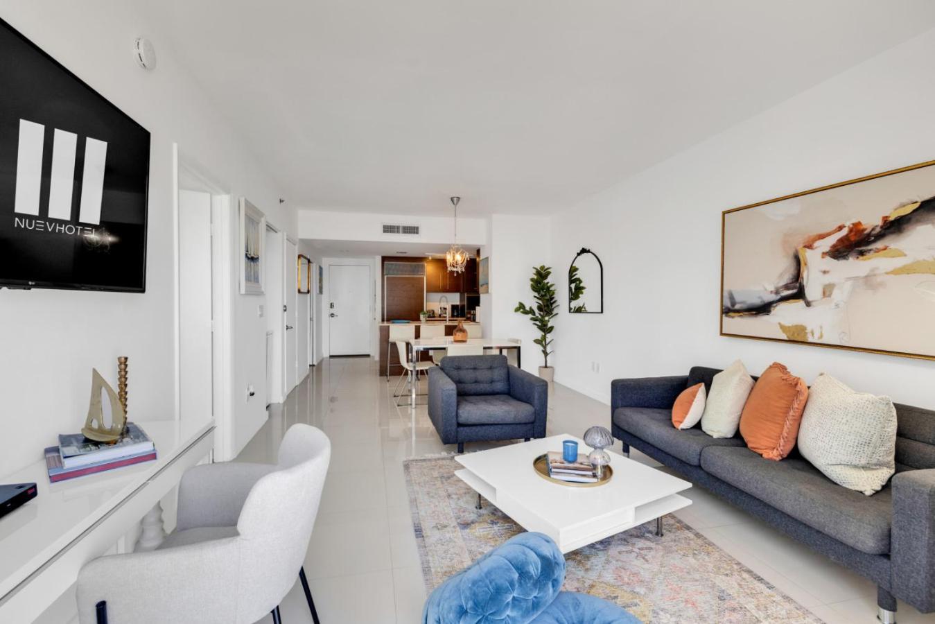 New Listing Promo W 2br Bay View 3 Pools *